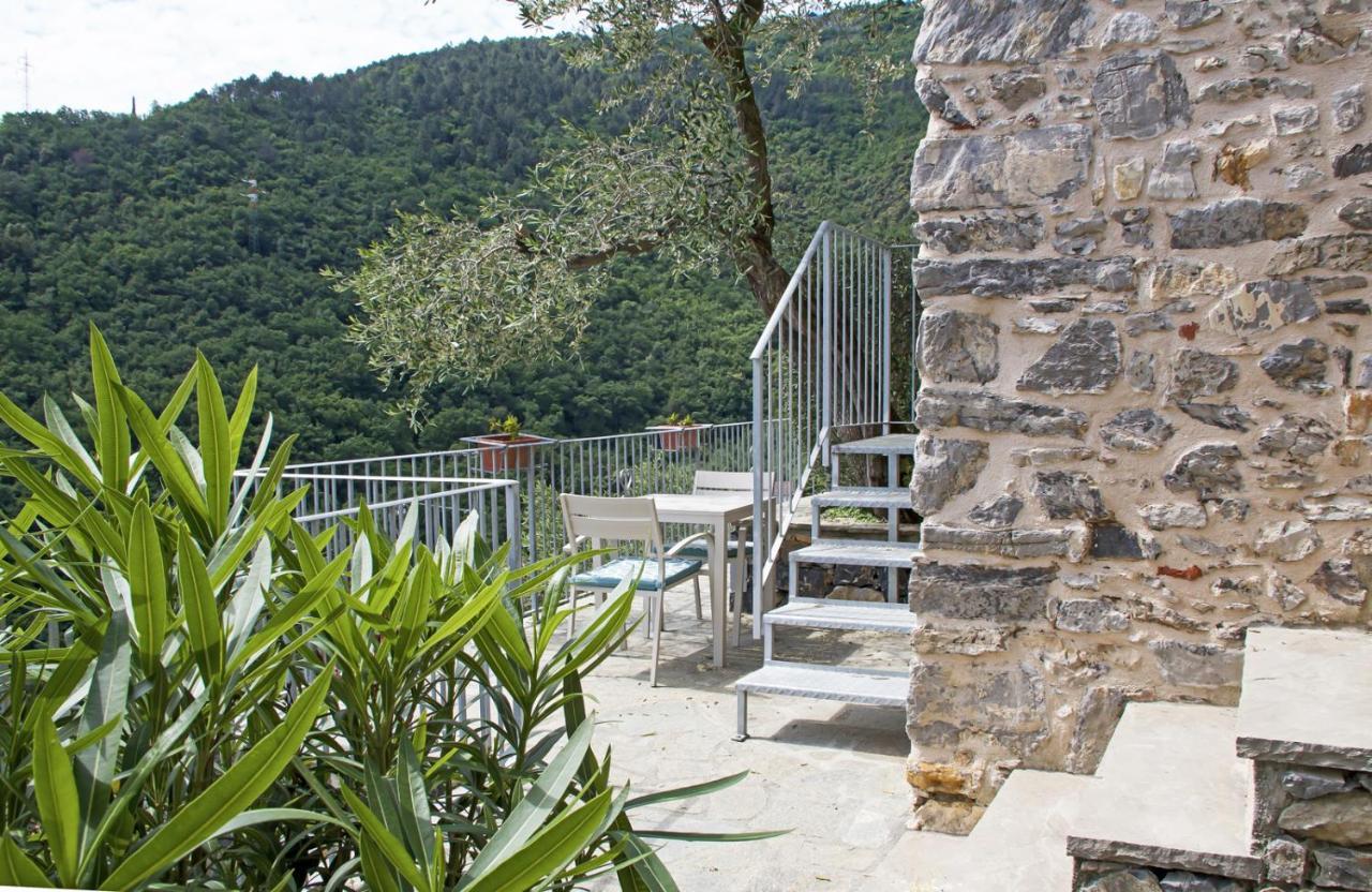 Affittacamere La Terrazza Con L'ulivo - Affittacamere Con Terrazzo E Vista Sul Golfo Dei Poeti
